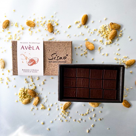 Avèla Amande d'Avola chocolat blanc